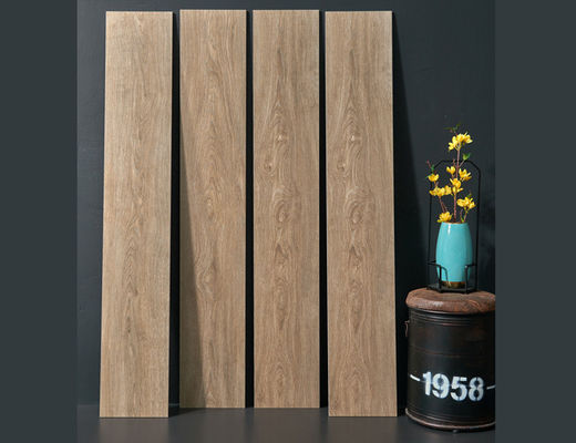 Фарфор влияния древесины плитки 250x1500mm толщины 1000SQM 9.5mm керамический застекленный